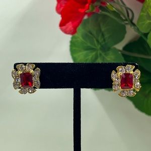 BM CO Signed Vintage 1960s Red Crystal Screw Back Earrings
